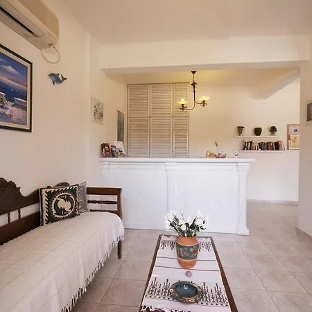 Horizon Hotel Kamari (Santorini)